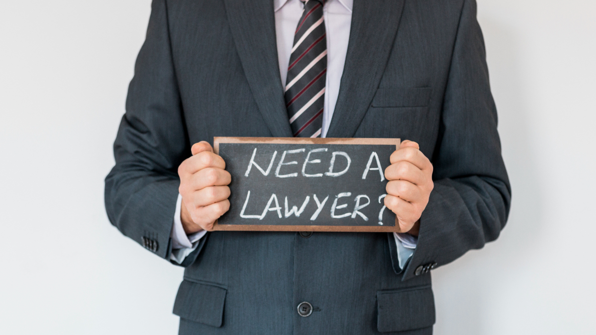 7-important-things-to-consider-when-looking-for-a-good-lawyer-nerdynaut